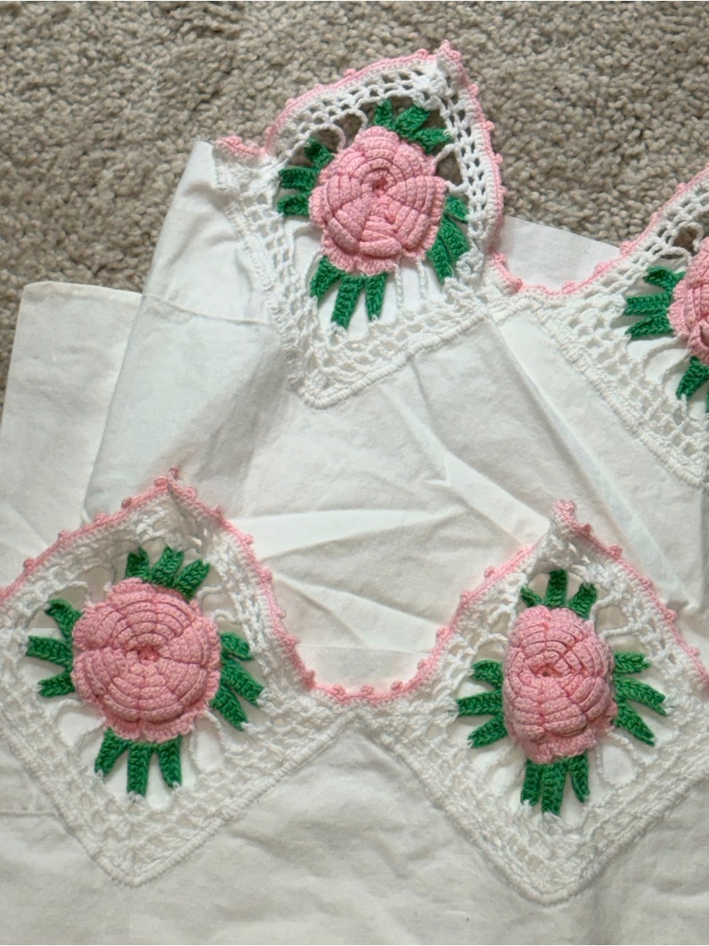 2 Vintage White Pillowcase with Pink Rose Crochet Trim - Picture 2 of 3
